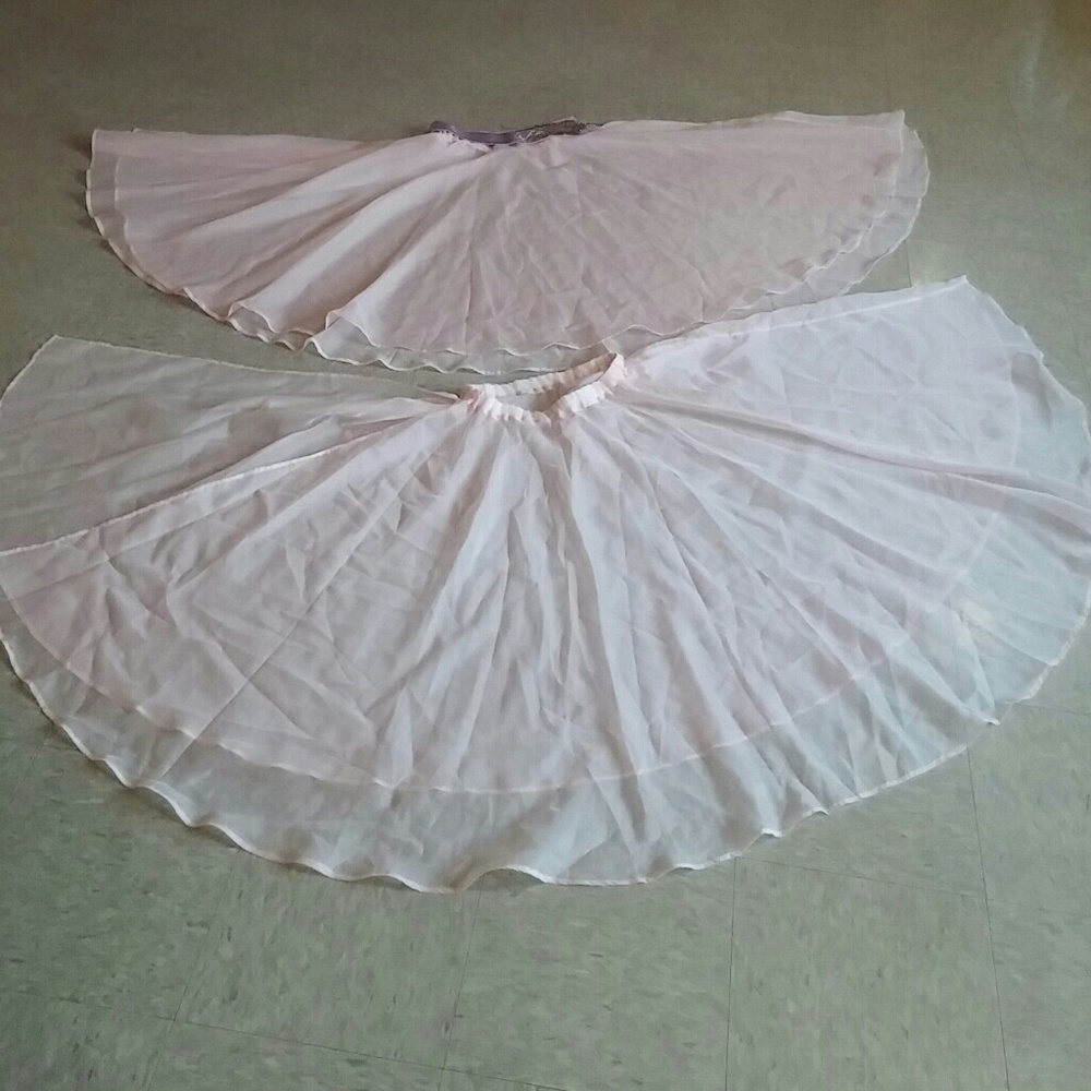 ONE Bellydance goddess split side skirt.